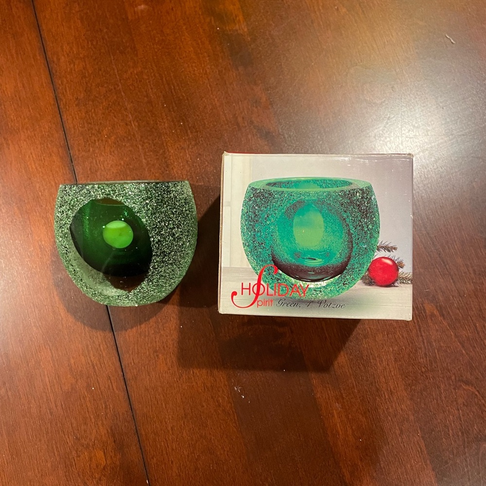 Votive holder